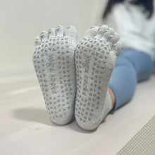 画像をギャラリービューアに読み込む, 5本指ソックス